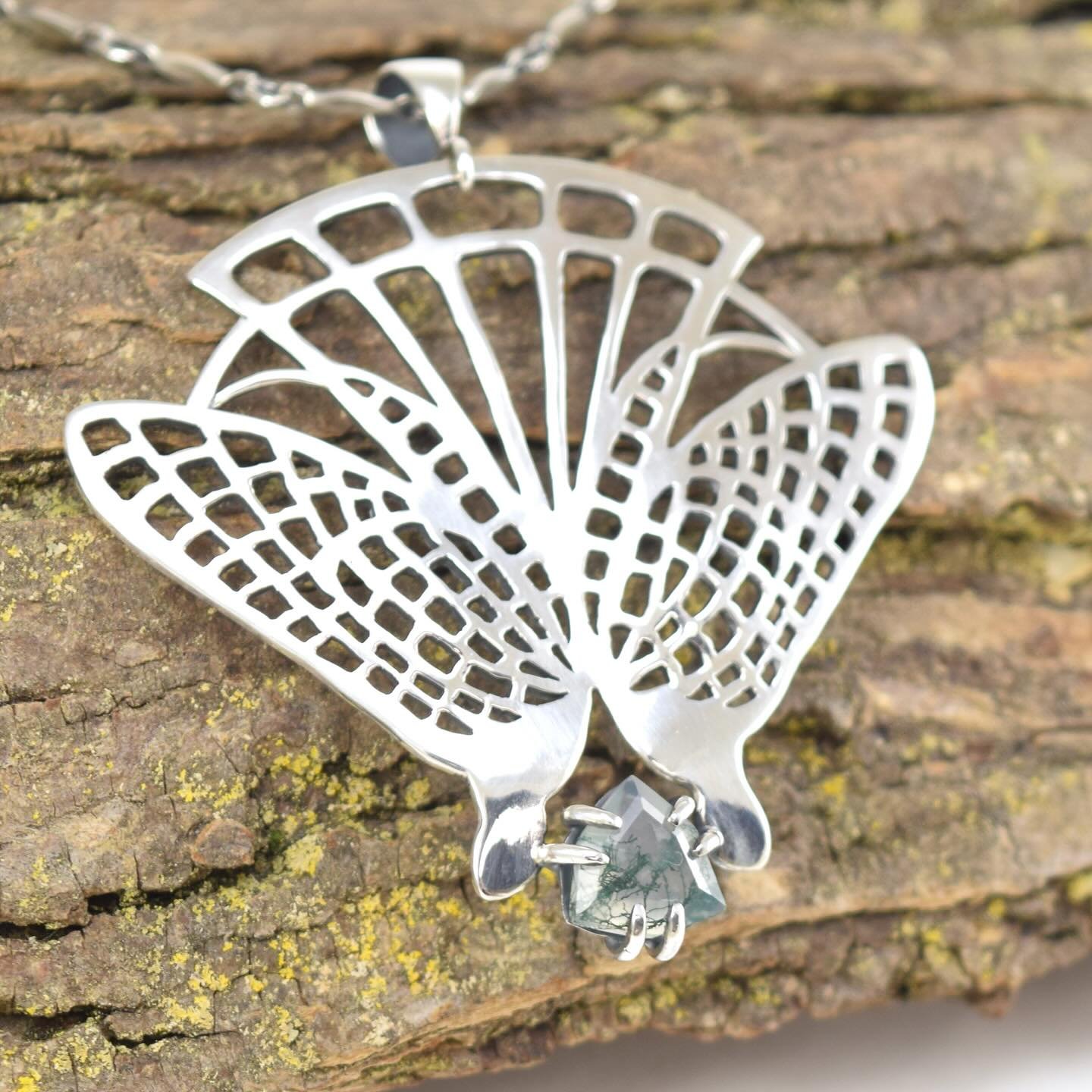 Twin Mayfly Pendant with Moss Agate 
&hellip;&hellip;&hellip;&hellip;&hellip;&hellip;&hellip;&hellip;&hellip;&hellip;&hellip;&hellip;&hellip;&hellip;&hellip;&hellip;

I&rsquo;ve been tossing the idea around in my head that the category for this piece