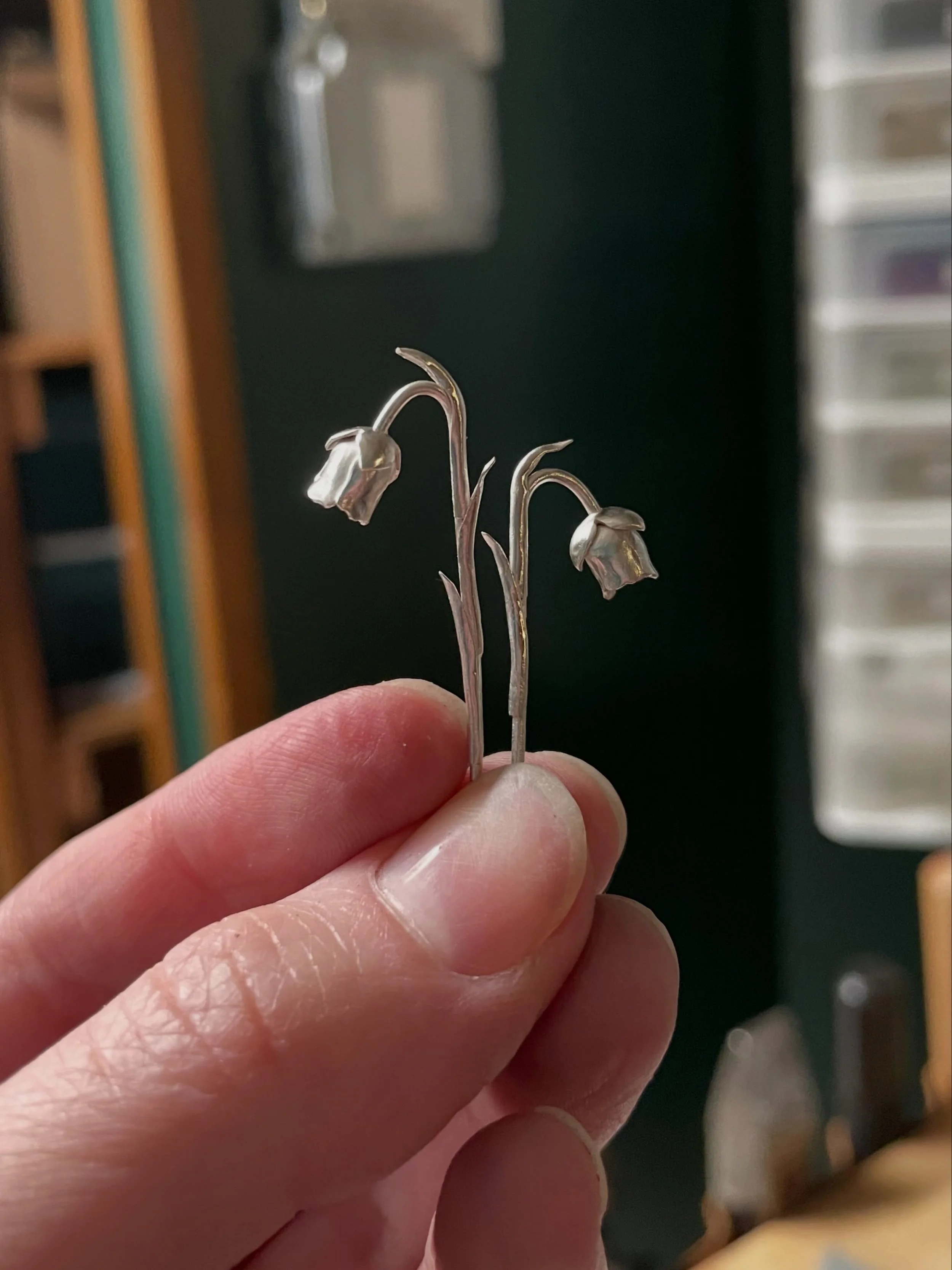 Two little ghost pipe sections for a pendant I&rsquo;m working on. 

Did you know that ghost pipes don&rsquo;t use photosynthesis at all to grow? They parasitize fungi instead! How cool is that? 

Something that helped a lot with the little spiked se