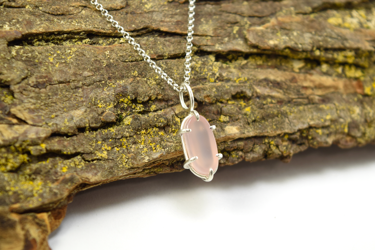 Pink Chalcedony Pill Bulkhead Light Necklace (7).png