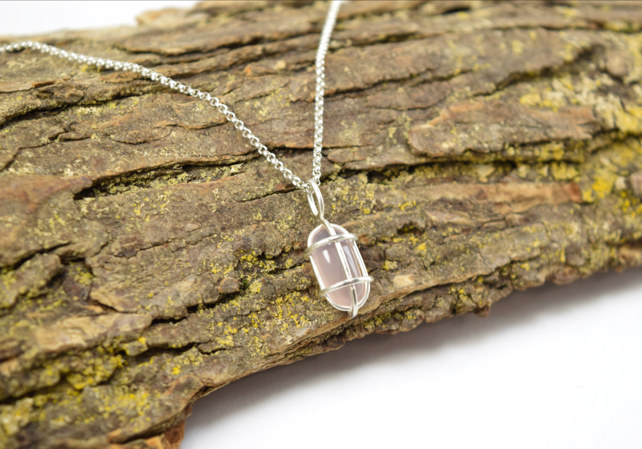 Pink Chalcedony Pill Bulkhead Light Necklace (3).png