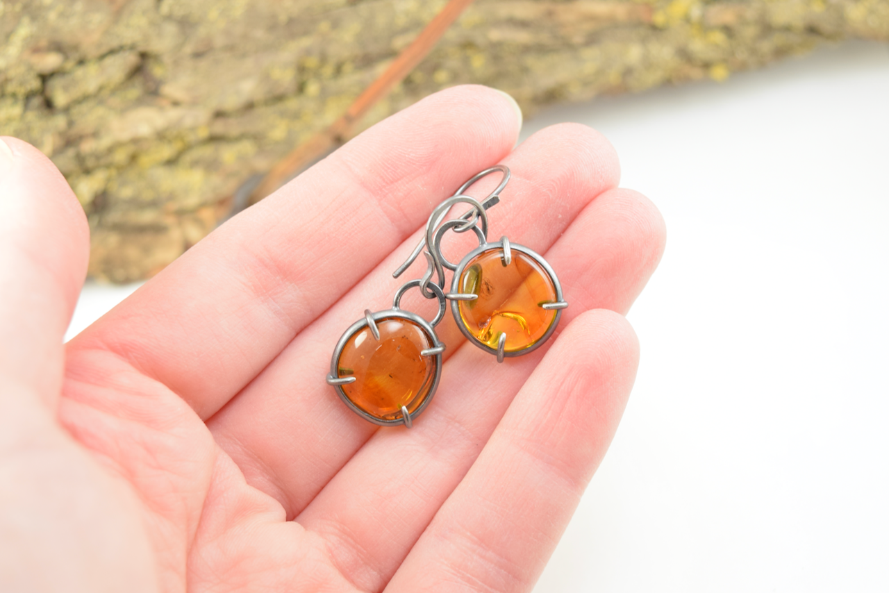 Baltic Insect Amber Earrings- Circle (6).png