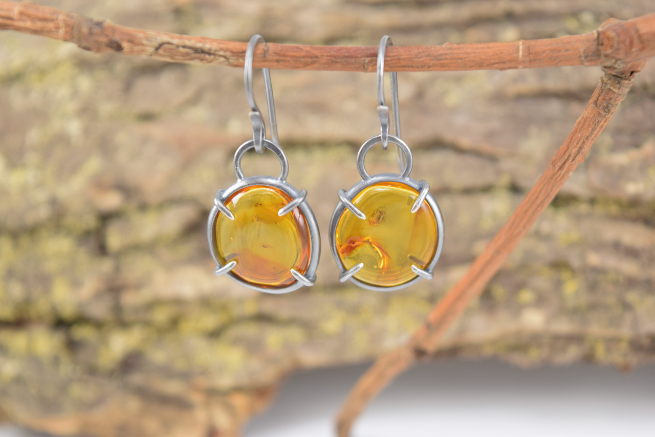 Baltic Insect Amber Earrings- Circle (3).png