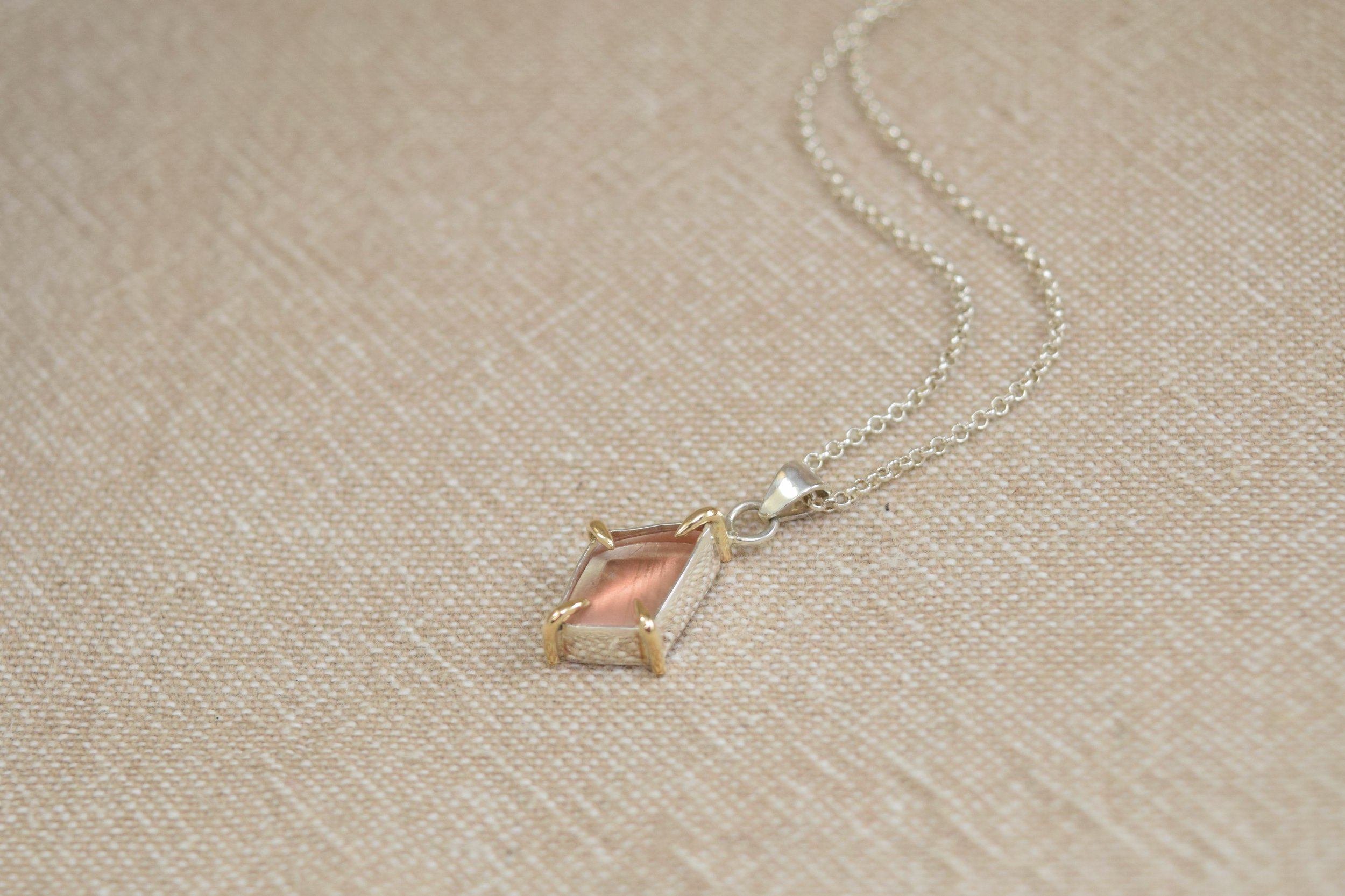 kite sunstone necklace (2).jpeg