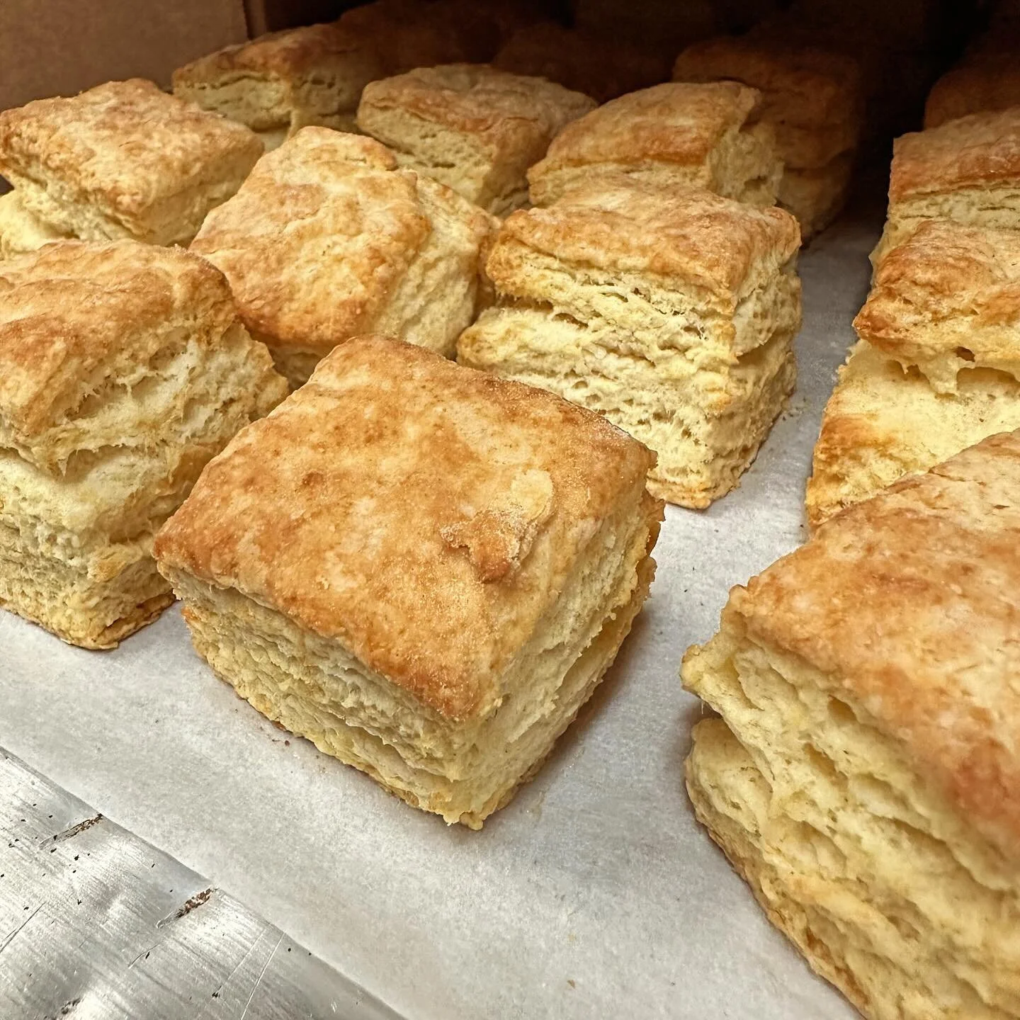 Ever wish you knew the secrets to making flakey, buttery biscuits?  Learn the tricks of the trade in our Biscuit making workshop taught by the Honeypie Bakeshop! Our hands on baking lessons are taught in our bakeshop kitchen (inside our @palominobar)