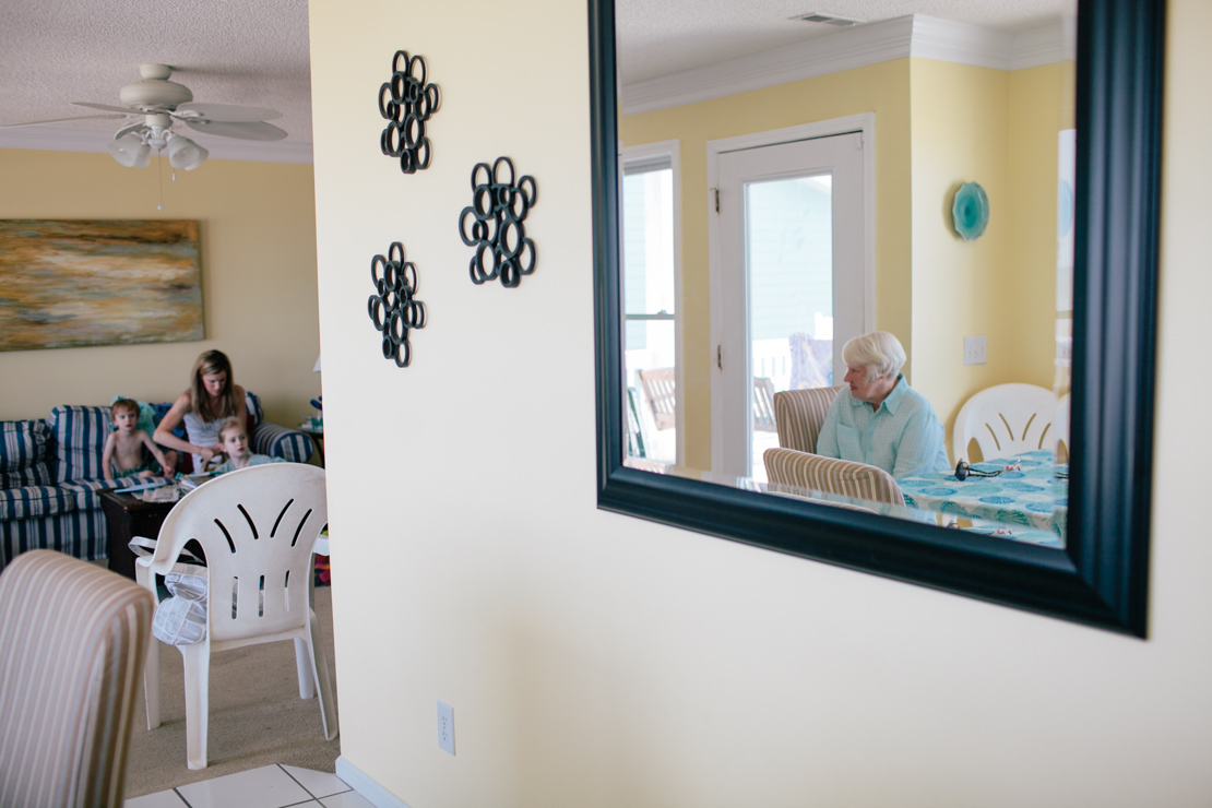 Adams-Family-Holden-Beach_Grain-and-Compass-7.jpg