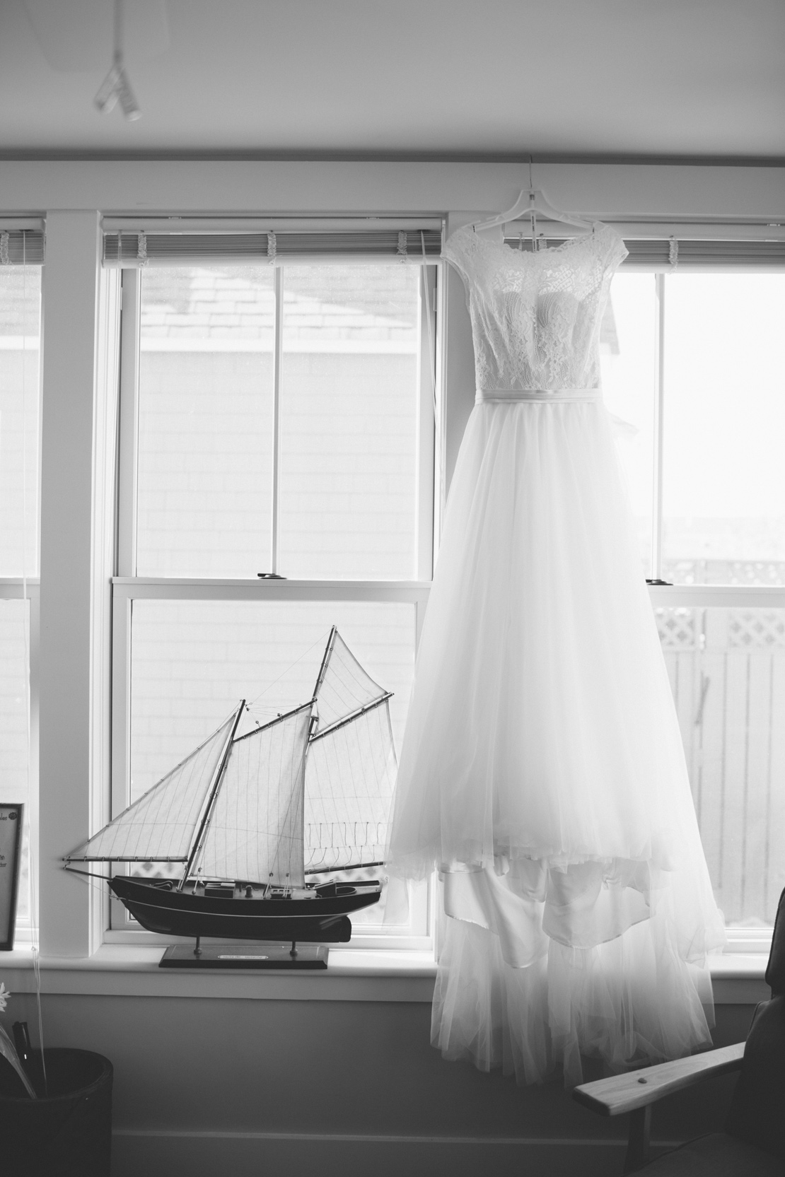 Grain&Compass_MollyJohannWeddingBlog-4.jpg