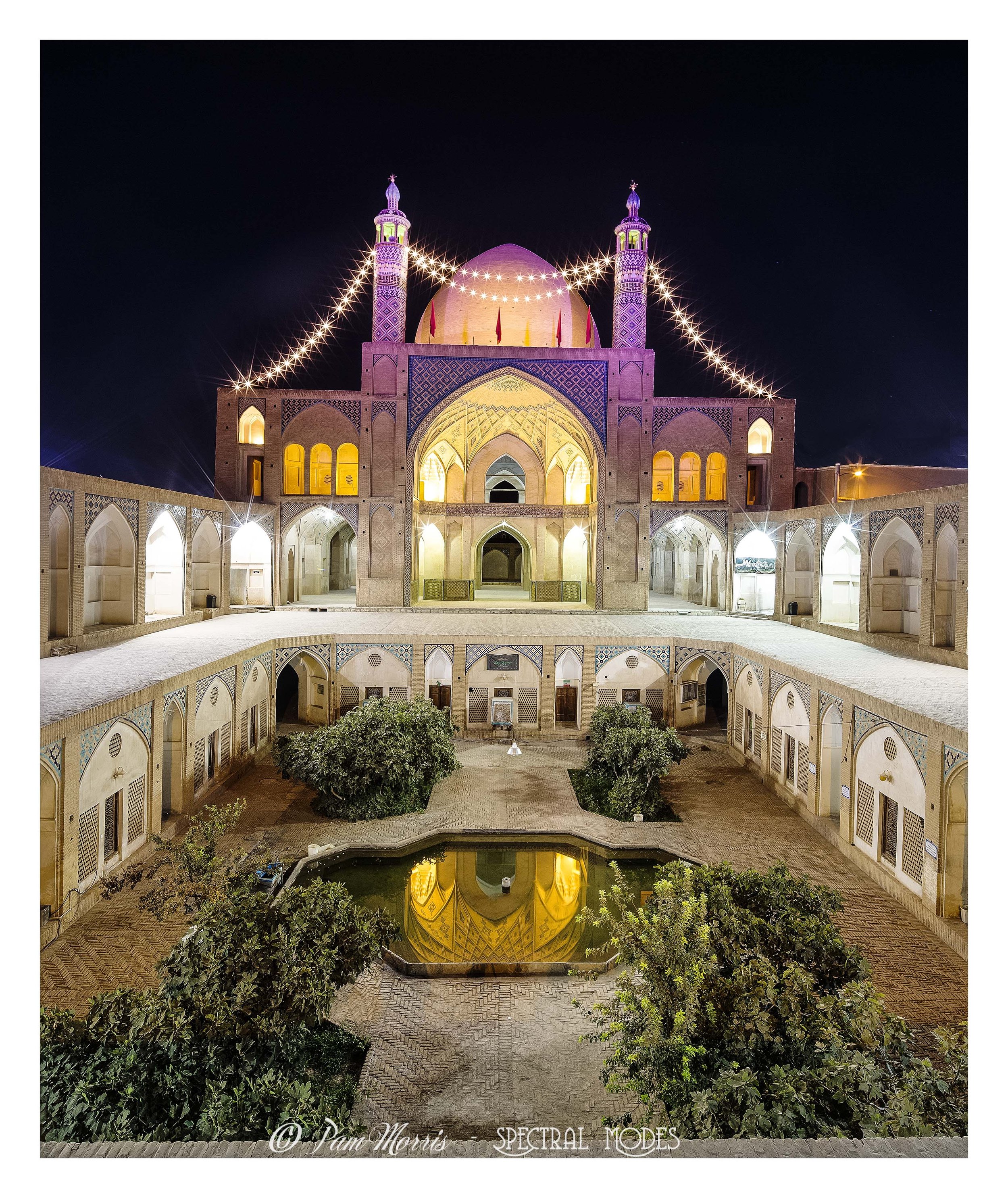 Persian Disneyland  - Agha Bozorg Mosque - Kashan 