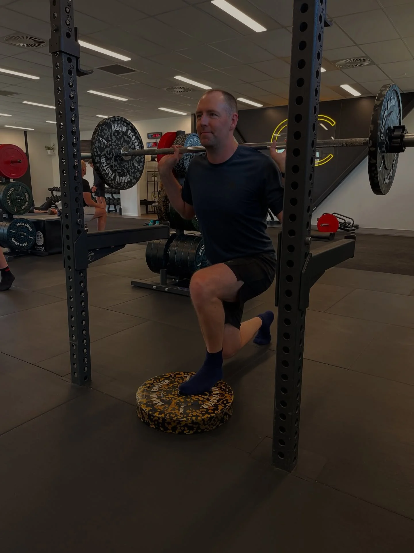 SMART TRADIES TRAIN FOR LONGEVITY

You&rsquo;re not training to impress anyone at the gym.

You&rsquo;re training so you can still swing a hammer at 55.

So you can still climb scaffolding without your knees screaming.

So you can still carry sheets 