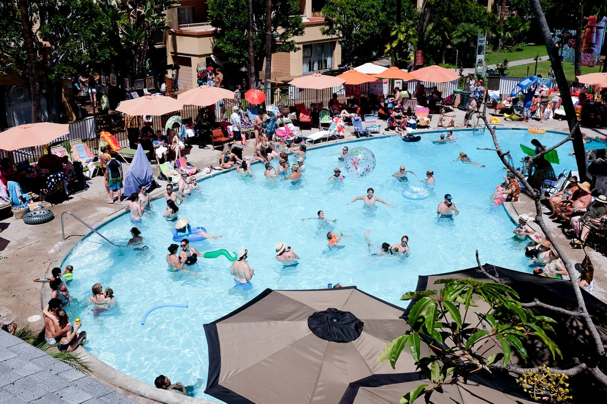 It’s a pool party!