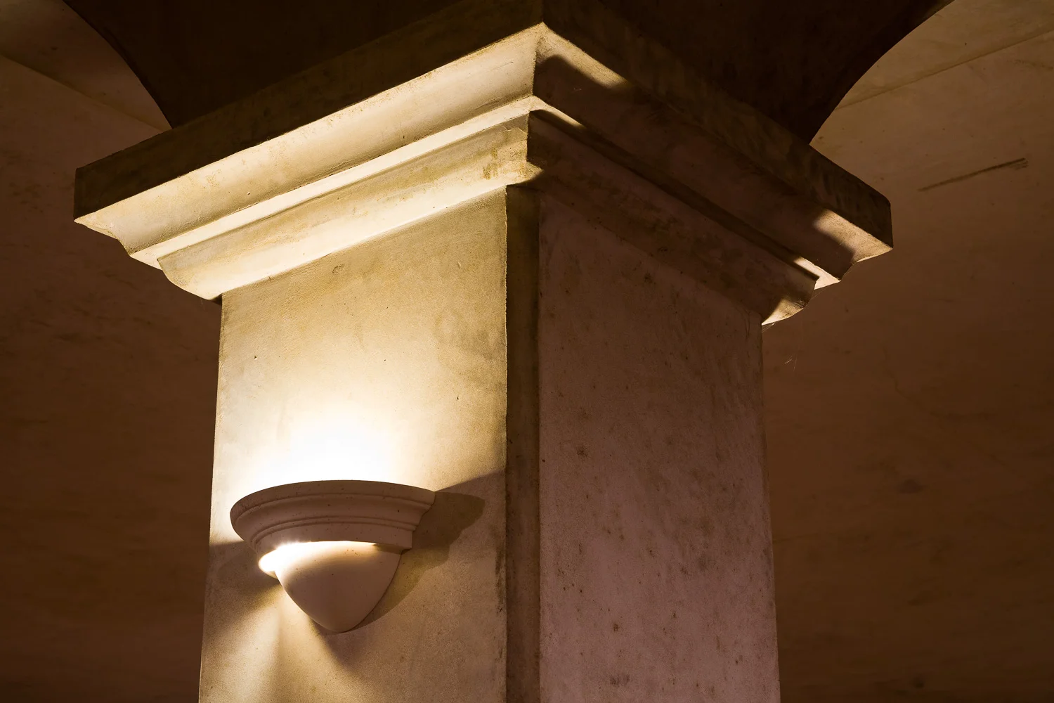 Pillar