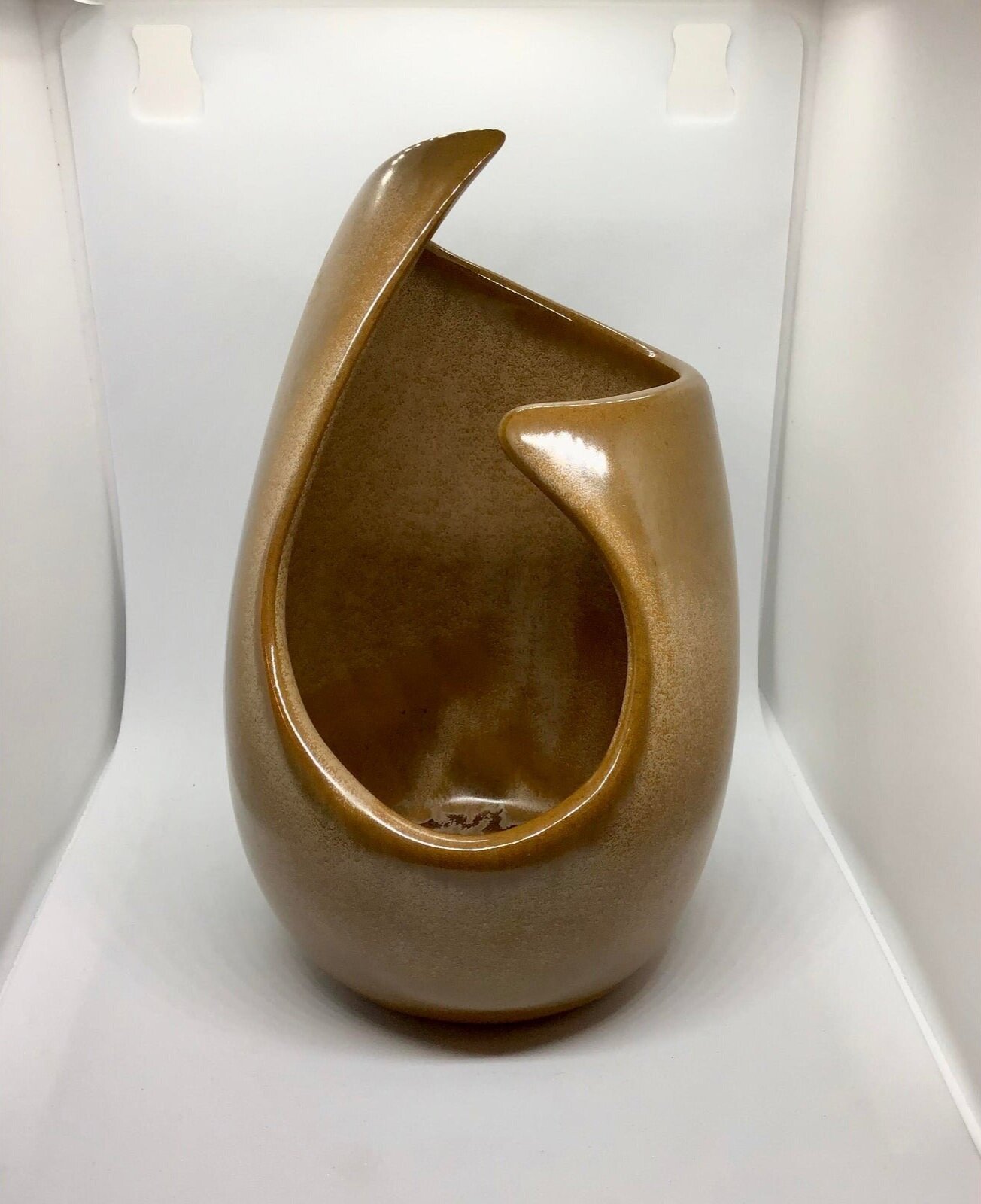 abstract-boho-chic-earth-tone-pottery-5426.jpg