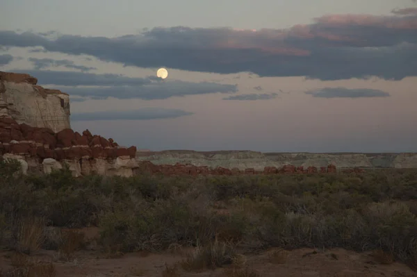 Full_Moon_Canyons_1010-148-164.jpg