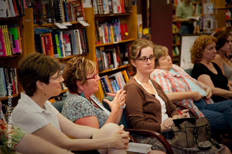 Pam_Slim_Changing_Hands_Bookstore_0609-33.jpg