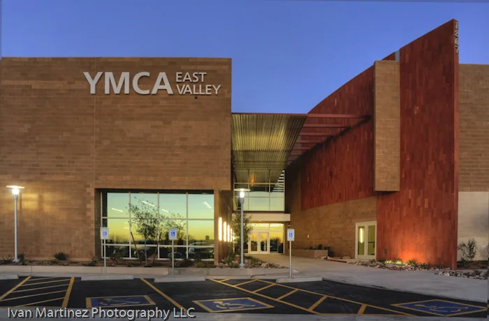 EV_YMCA_Ribbon_Cutting_Dec09.jpg