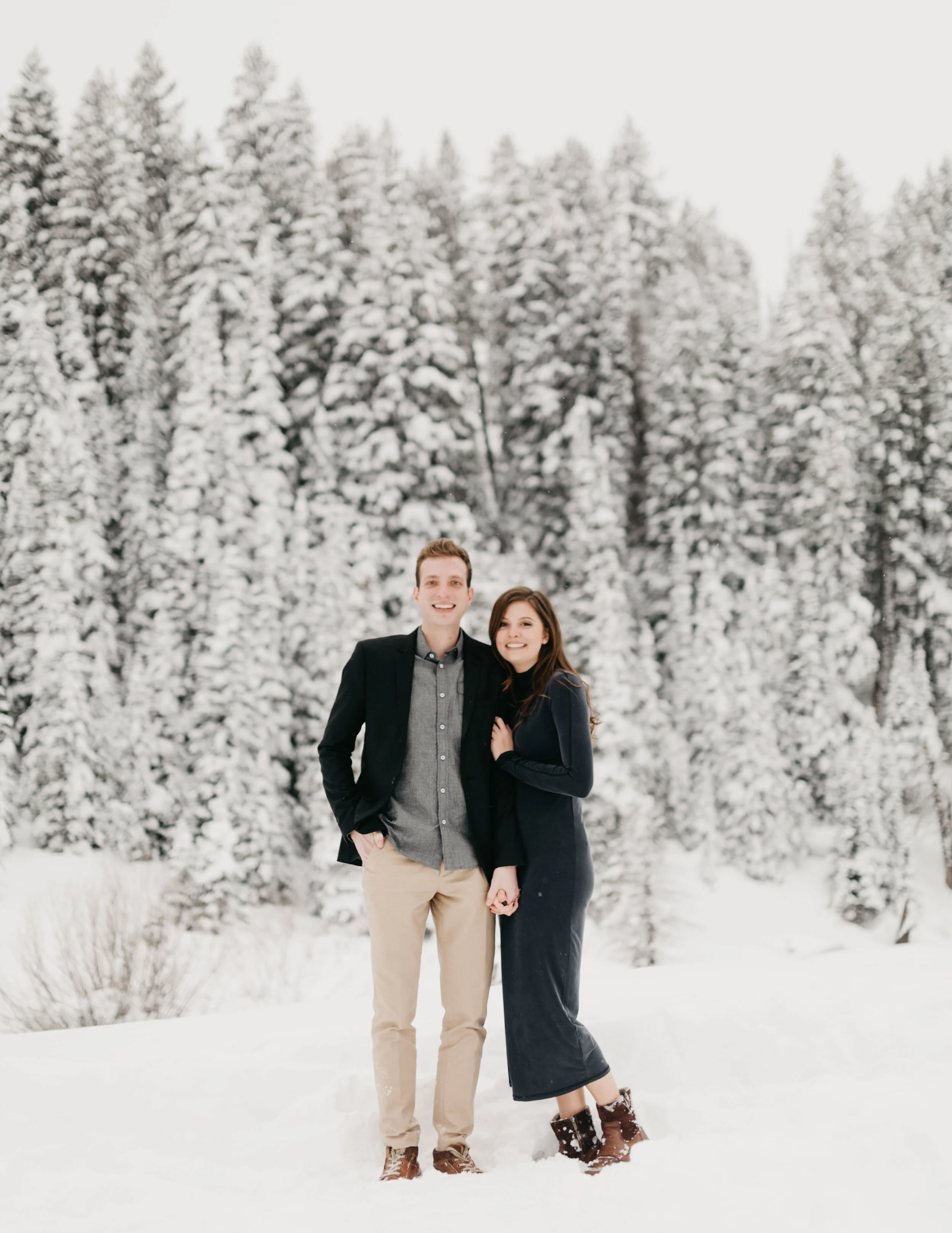 Utah Engagement Photographer || Maddie + Matt || Winter Session