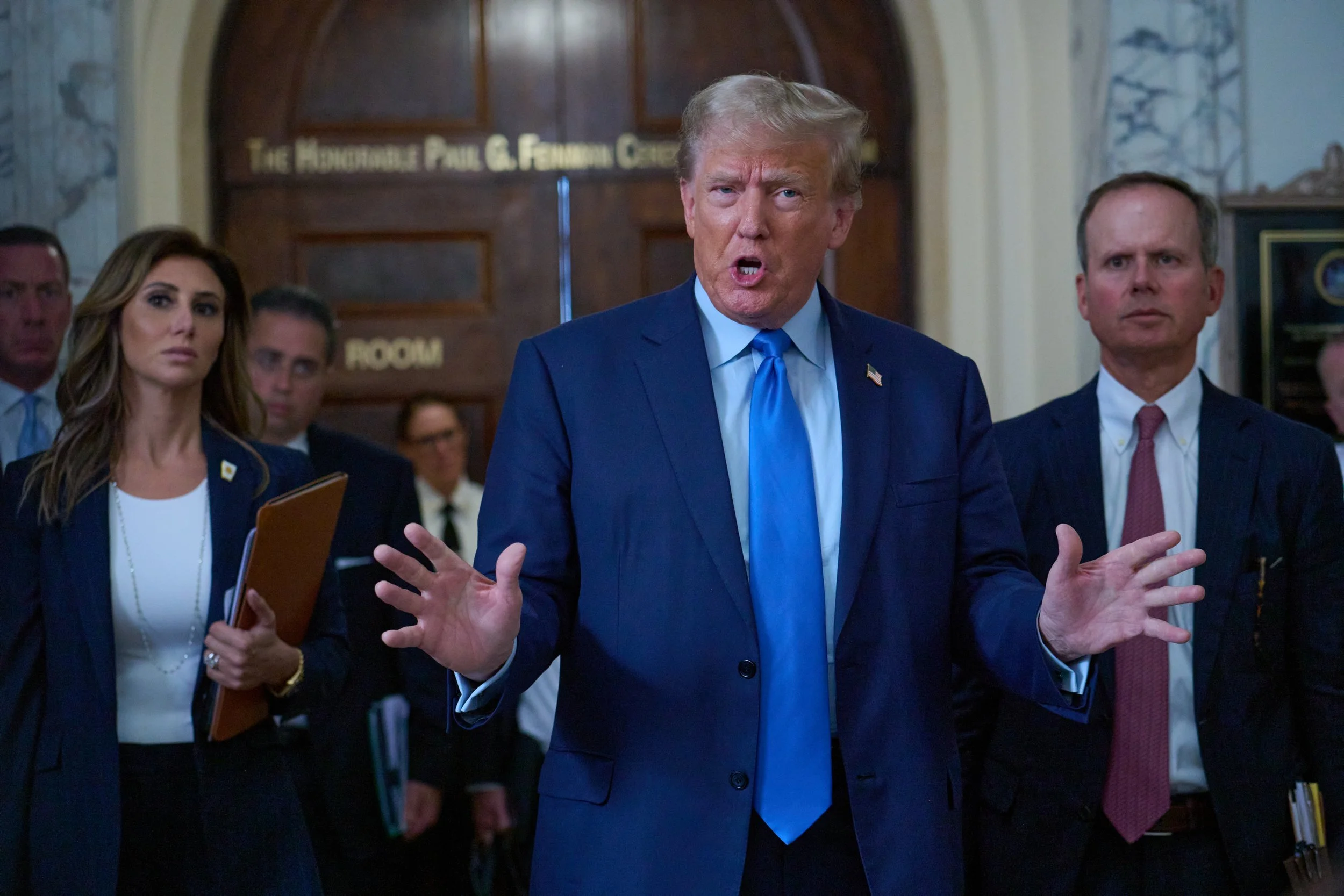 20231002_EdnaLeshowitz_TrumpCivilCaseNYC_18-5.JPG