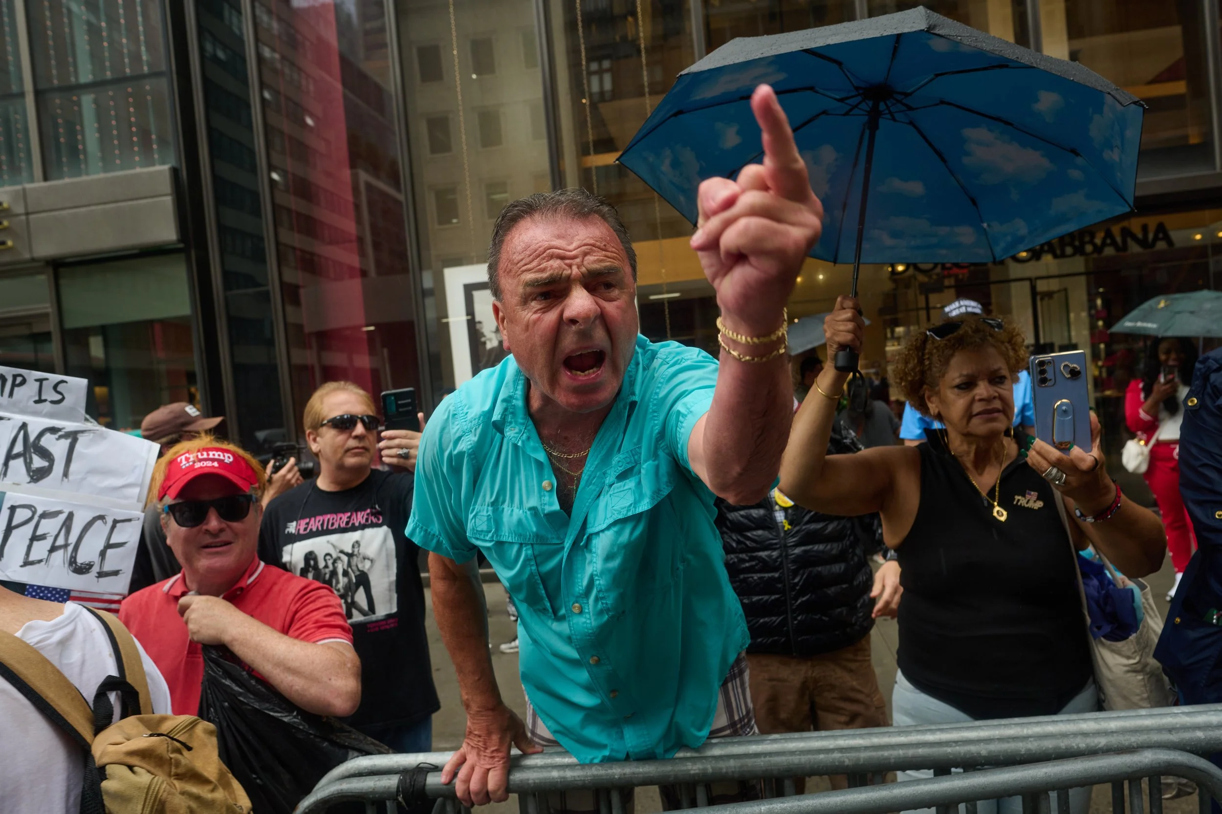 20240605_EdnaLeshowitz_TrumpFlagRally_32-29.JPG