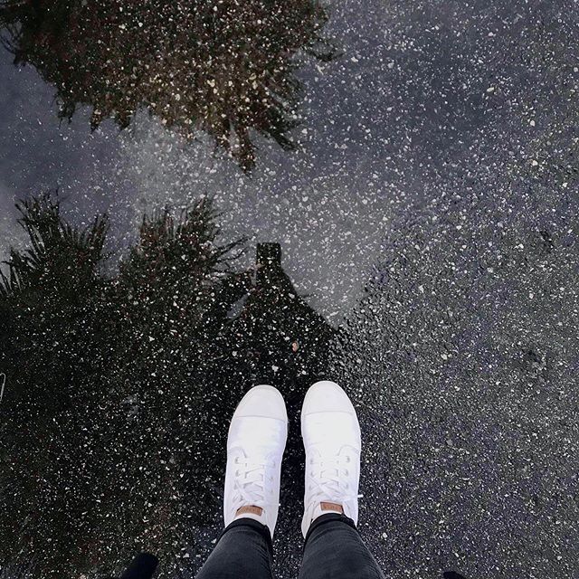 Summer in the Sunshine State really means lots of gloom and rain and 98+ degree weather. 🌨🌴☀️ Happy blitz day to my #BANGSambassador fam! 👟 #BANGSblitz #liveBANGS