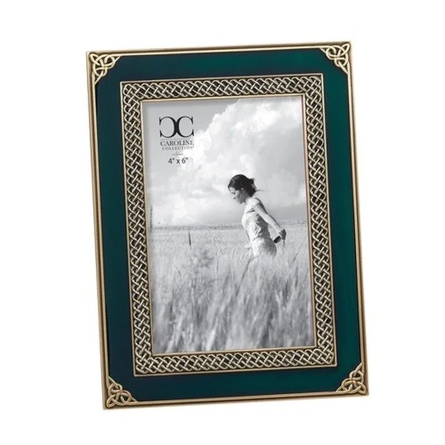 celtic knot green frame.jpg
