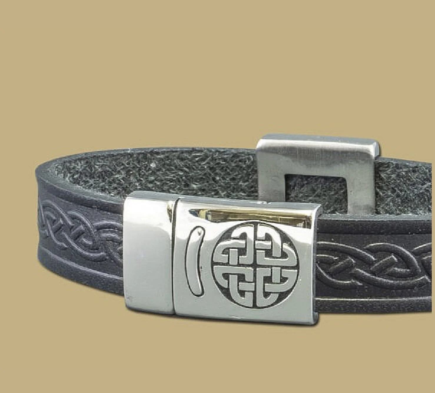 F16F9E2A-6DB4-470B-B92A-F95AFECBC665