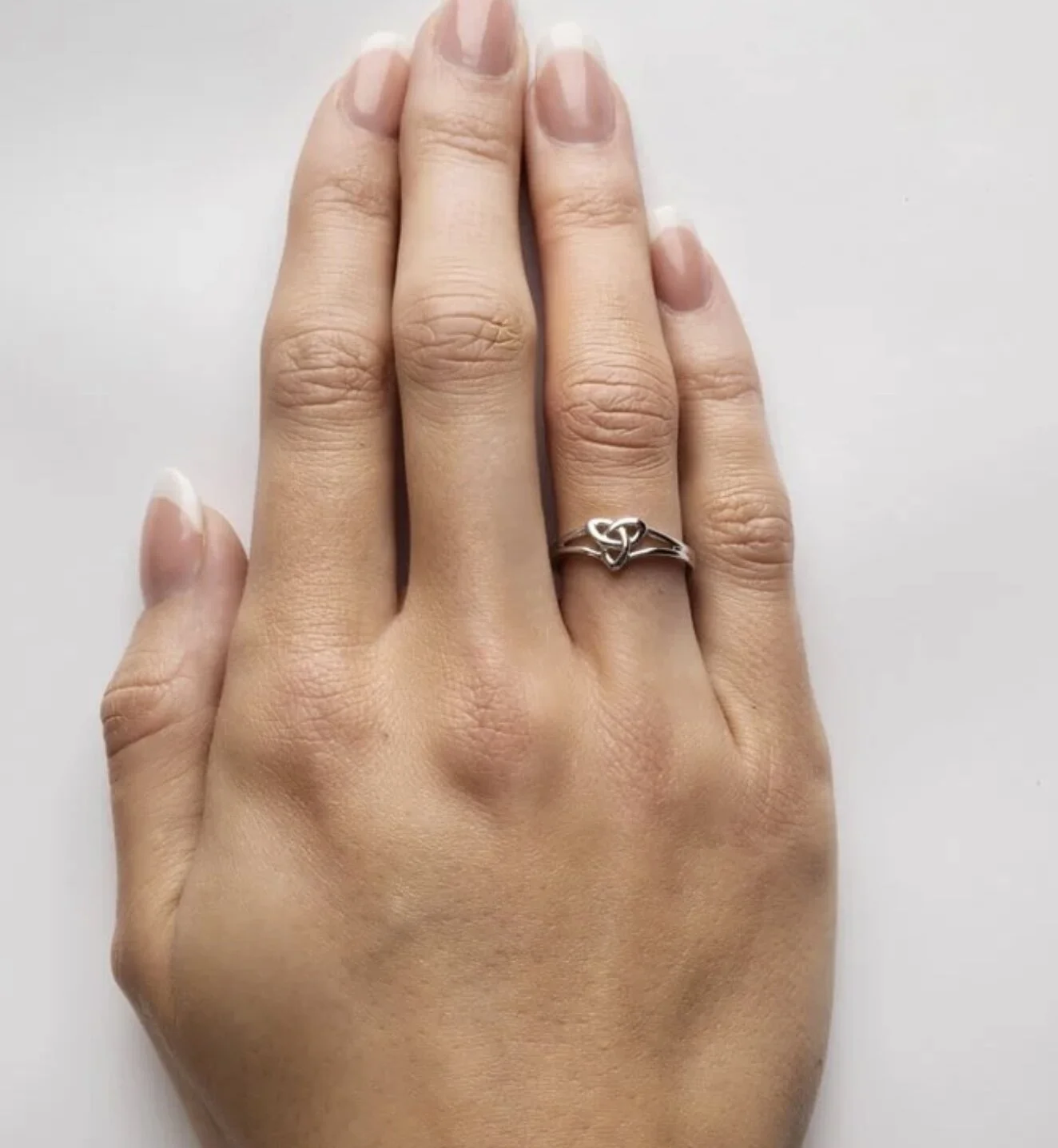 5F64BB47-429F-487E-B57C-713EECEB1F7C