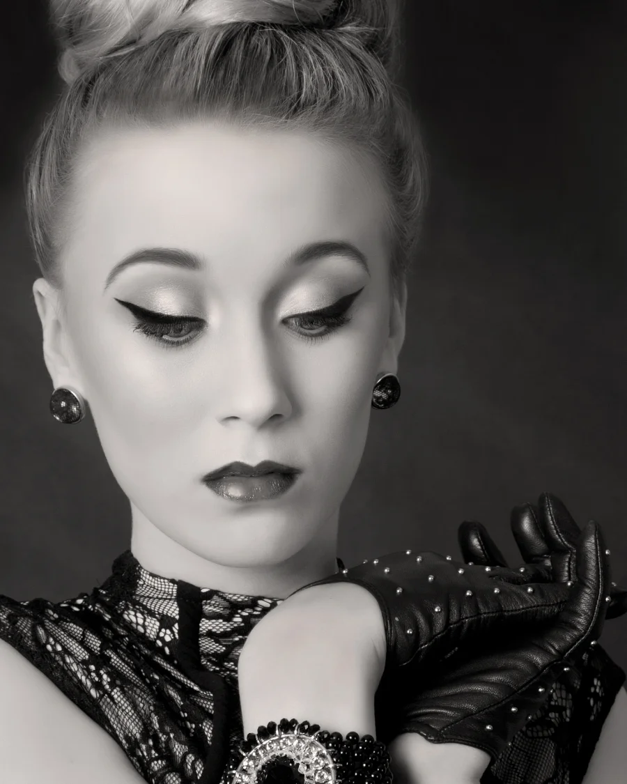 M.e. Emme - Photography | Model: Emma