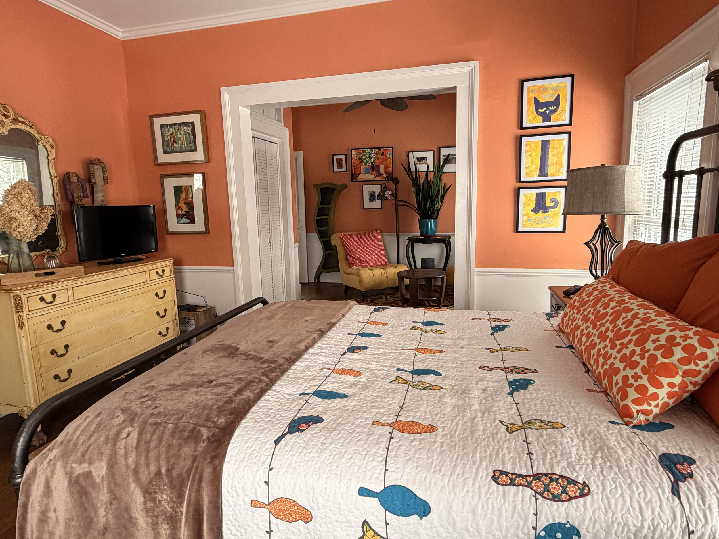 Central Park Suite Bedroom1.png