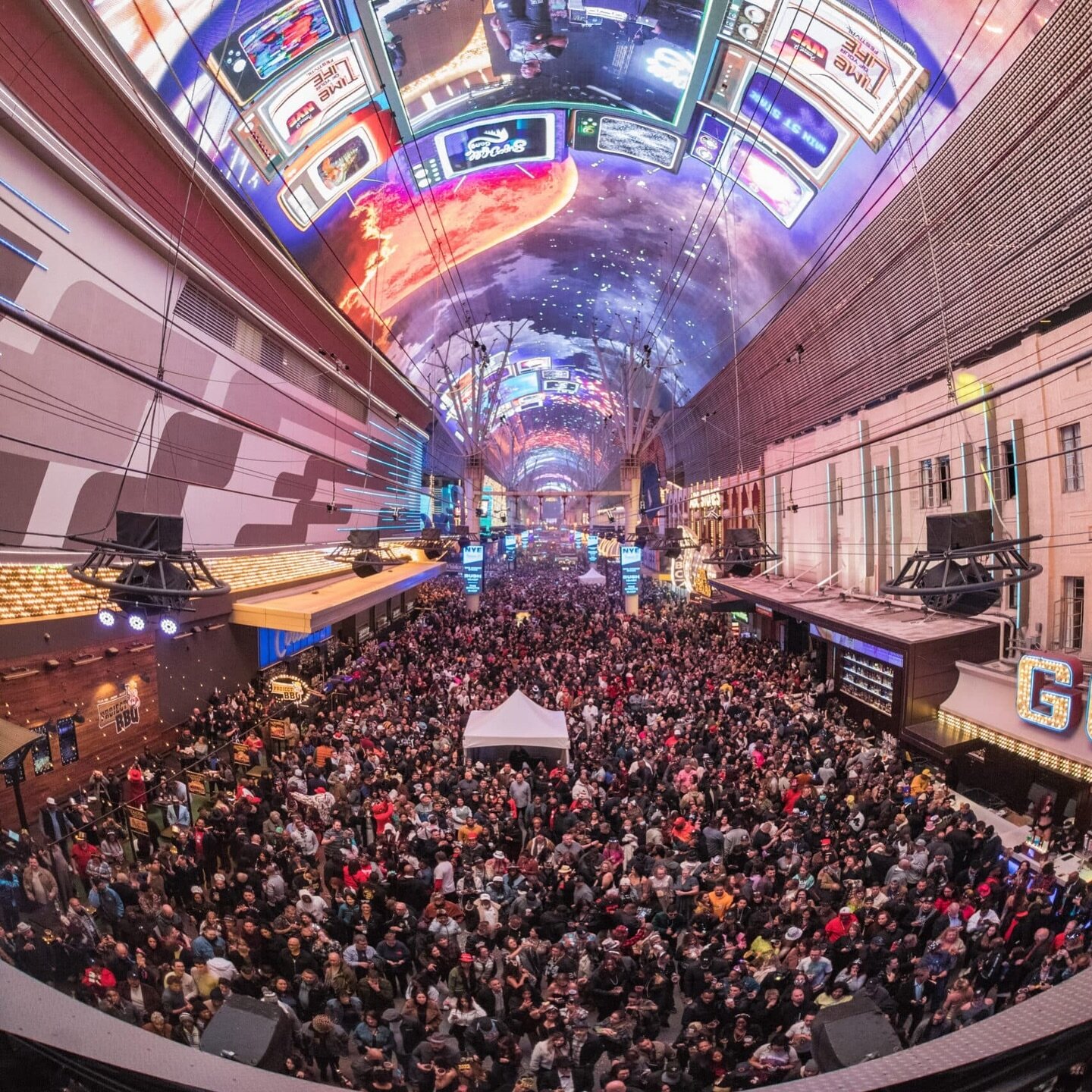 One of my favorite #NYE&hellip; DJn @fremontstreet was 🤯🤯 and  rockin  @ghostbarlv at midnight was the best seat in the city for the fireworks 🙌 &hellip; onwards and upwards in 2024 📈