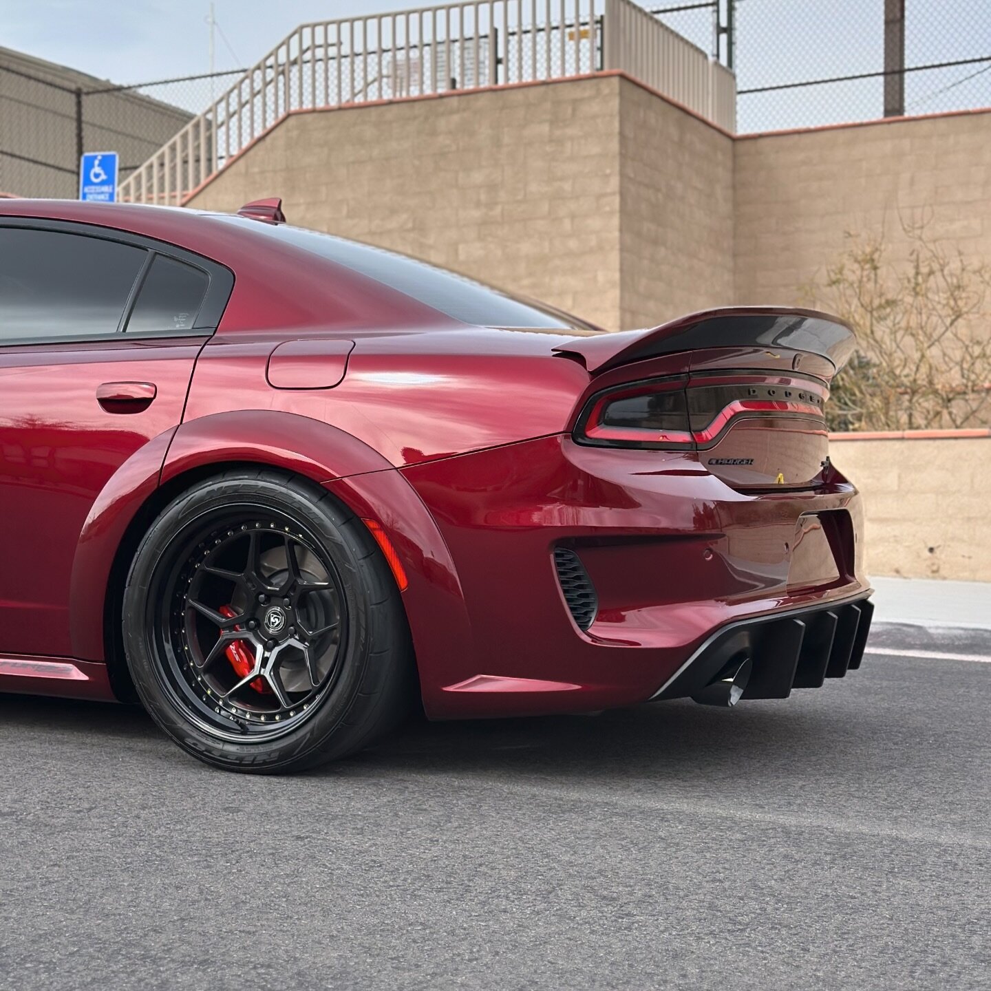 That 🍑 tho&hellip; #dodge #charger #hellcat