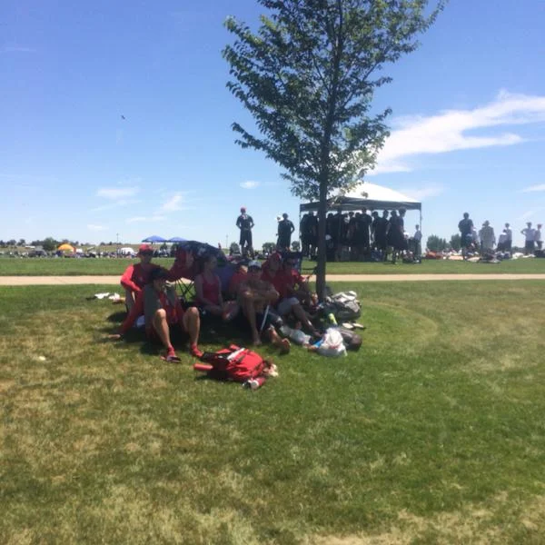 The higher elevation and rising temperatures sent some Machine players back to the hotels, and others scrambling for shade.