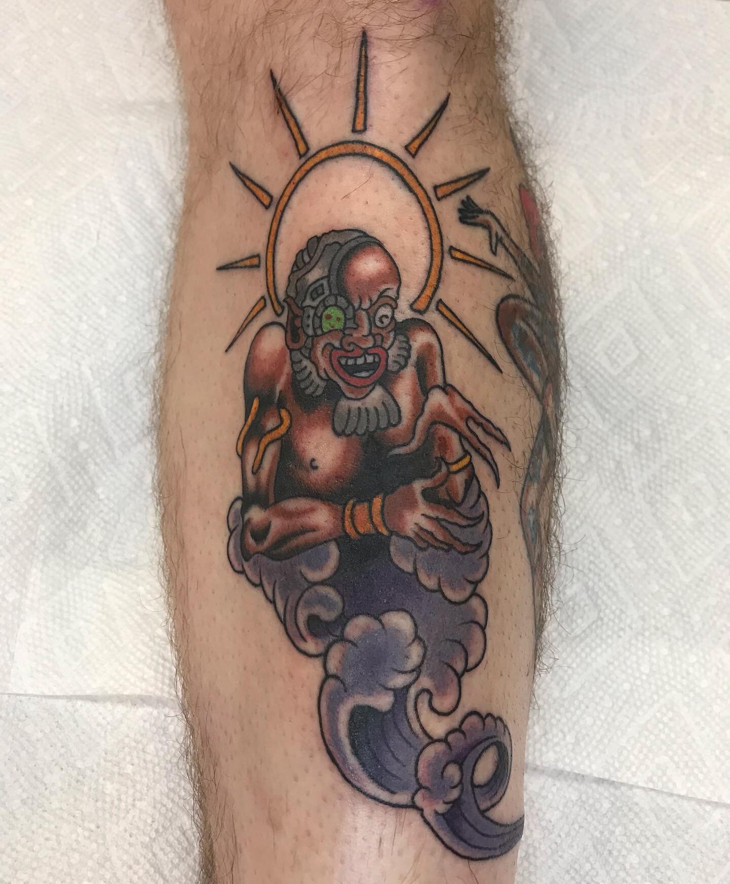 Cyborg Djinn for @dam.kulash made at @selfinflicteddowntown always down for stuff like this

.
.
.
.
.
#tattoo #tattoos #stl #downtowntattoo #washingtonave #downtownstl #traditionaltattoo #americantraditional #scripttattoo #script #japanese #japanese