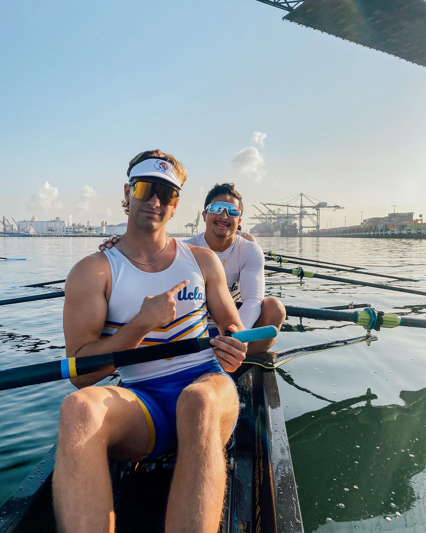 🧹WE SWEPT THE TROJANS🧹

The Bruins Oarsmen took first in all events this past weekend against cross town rival USC!

We are excited about our program depth with multiple Bruin boats crossing the line before the top Trojan crews.

Congratulations to