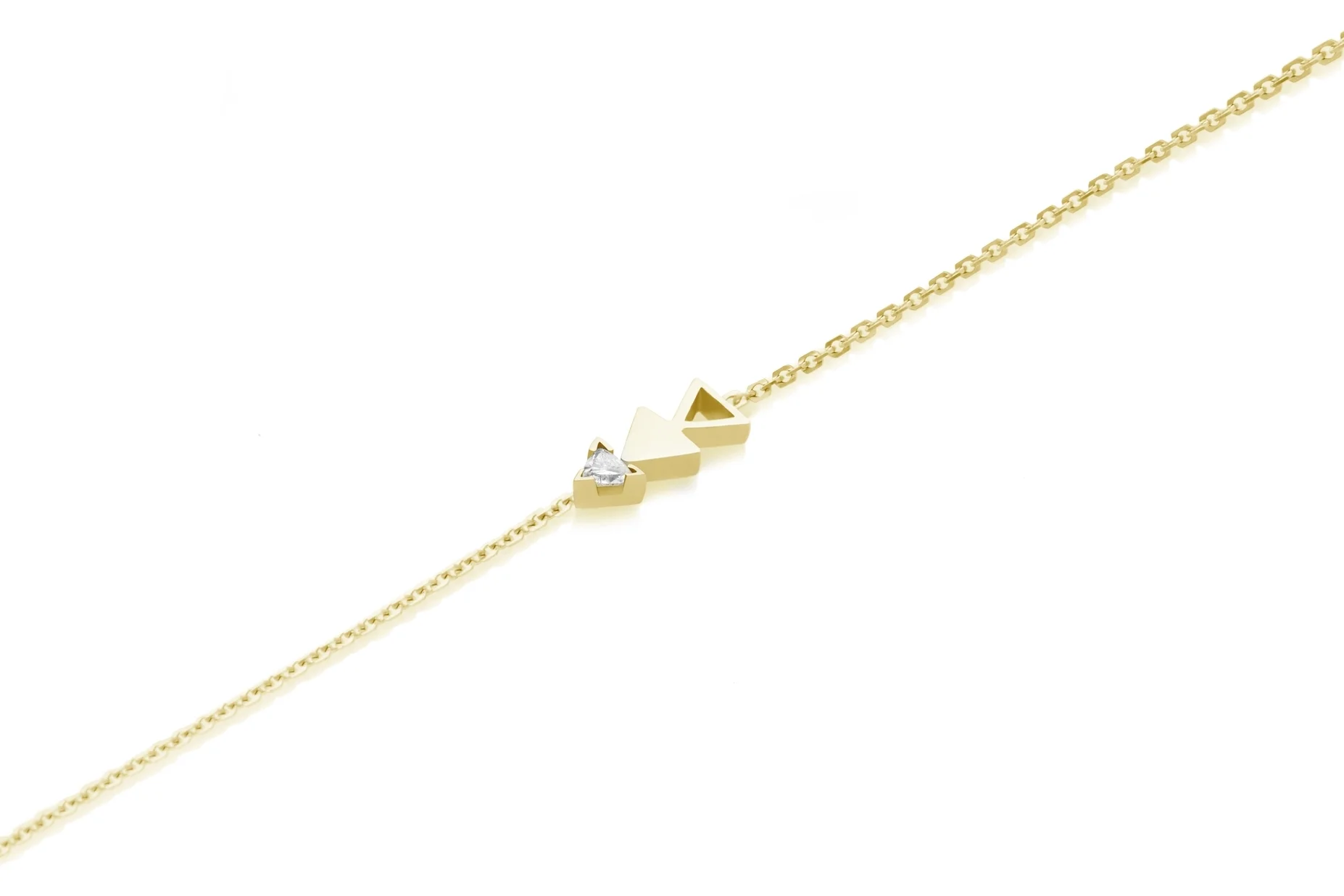FTL_WristChain_ZoomOut_Gold.jpg