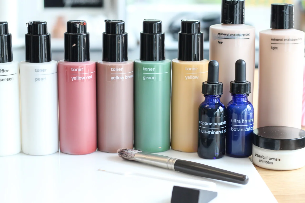  CUSTOM BLENDED FOUNDATIONS XO SKIN BAR Have you ever wished your foundation was the PERFECT shade for YOUR skin? Never ever settle again! That’s right, foundation blended perfectly for your skin’s unique characteristics. GET STARTED ▼ 