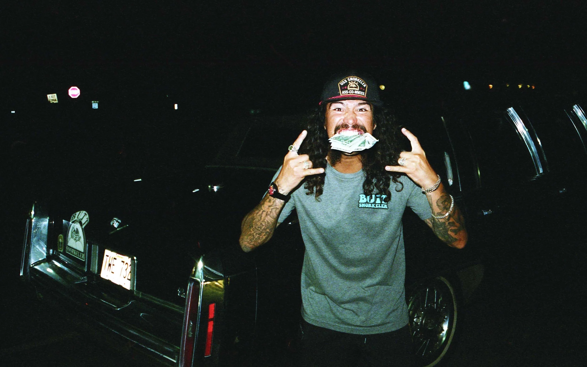 butt snorkeler money.JPG