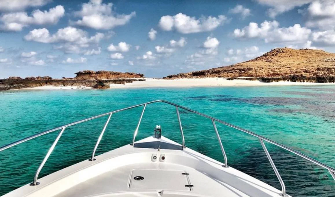 Ocean, Wadi & Desert