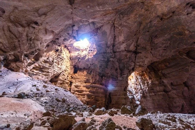 The Great Descent – Majlis Al Jinn