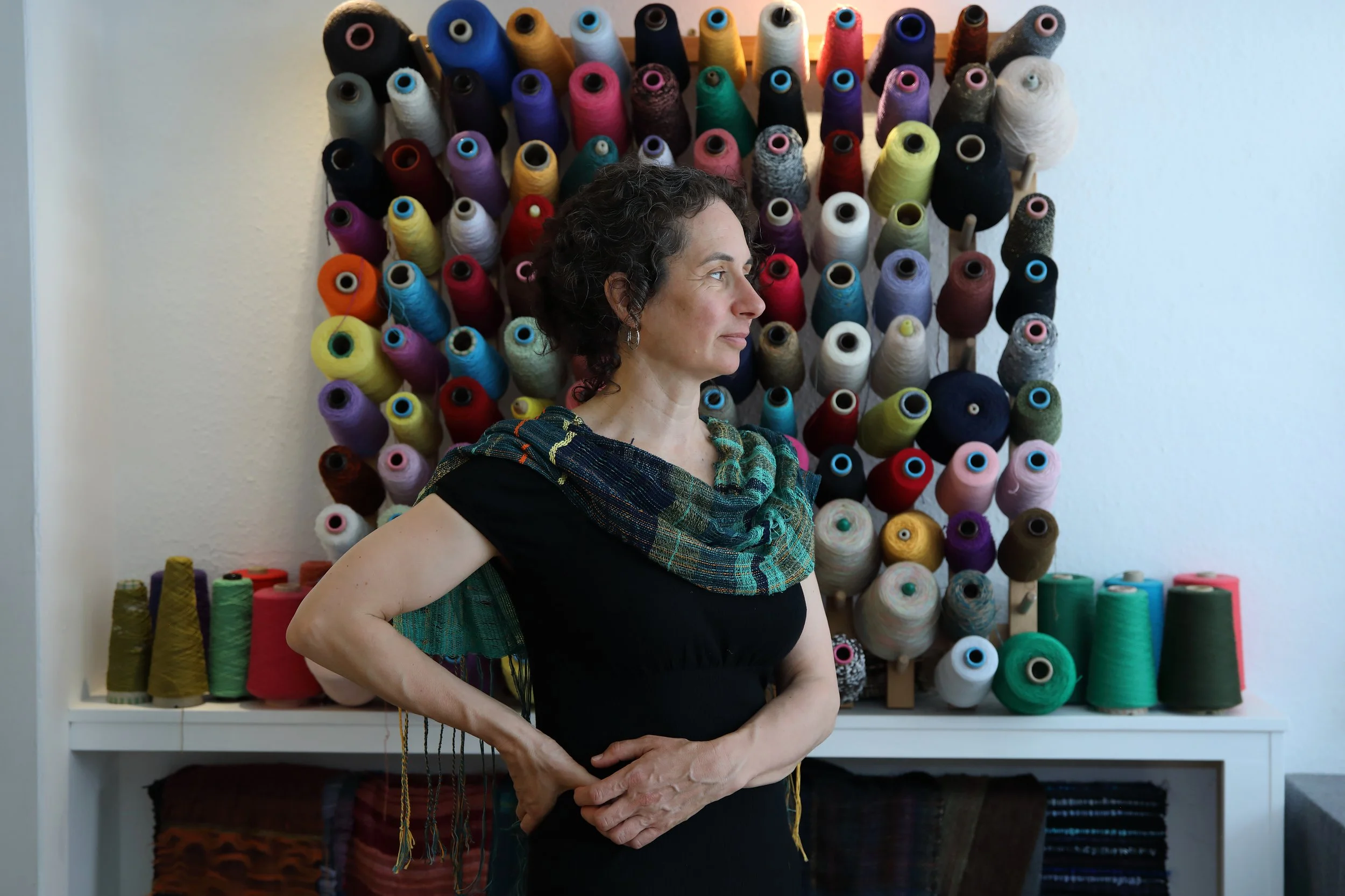  Nicola Builder  Hand Weaver 