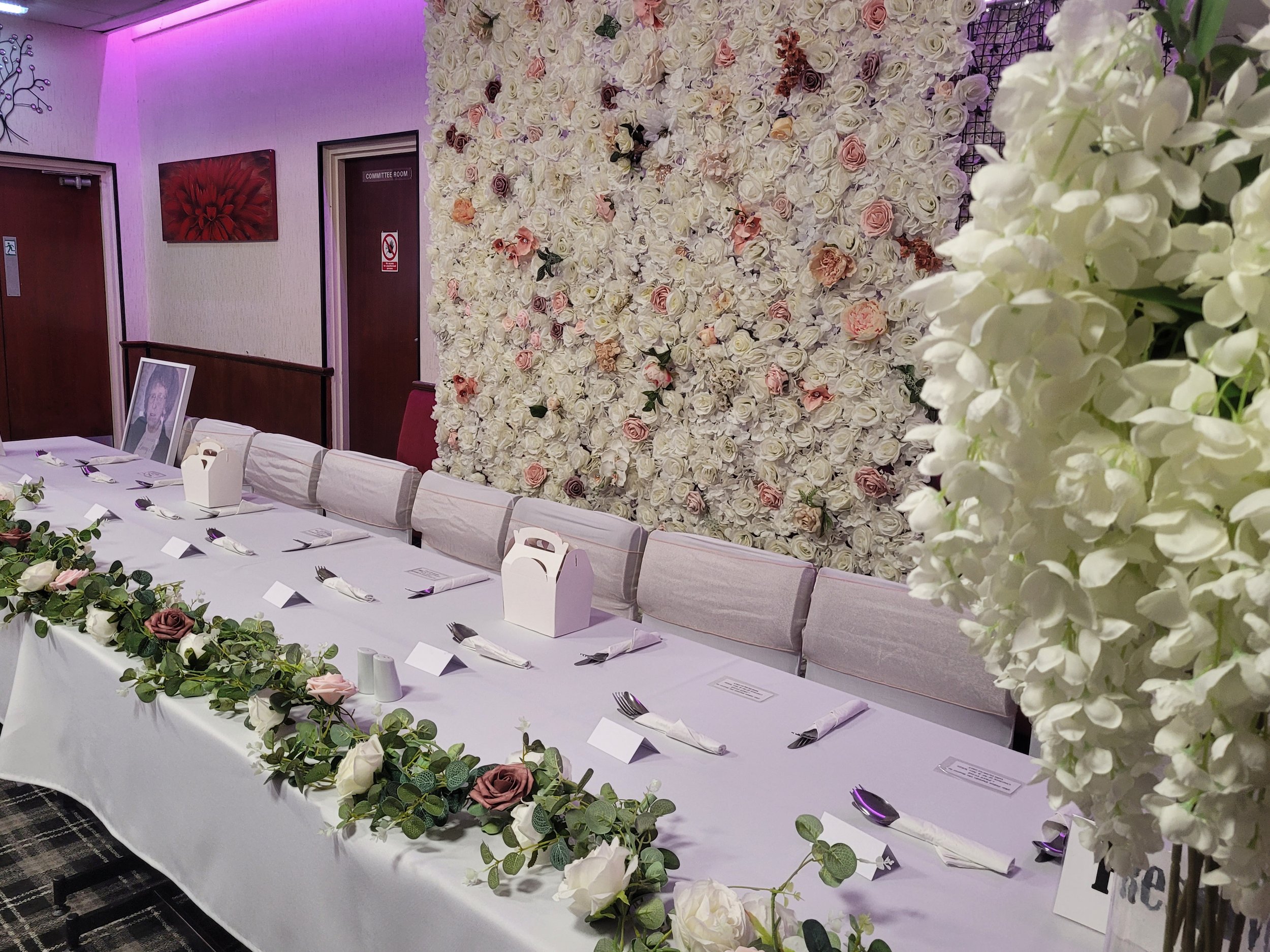 wedding flower wall.jpg