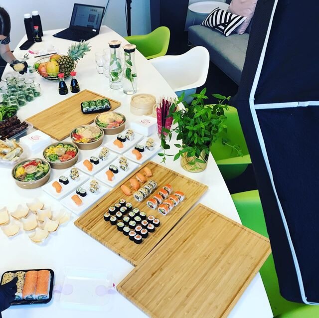 Making Of. Food Photography 
#makingof #sushi #hajodreesphotography #behindthescenes #eathappy #catering #mmhhh #yummy