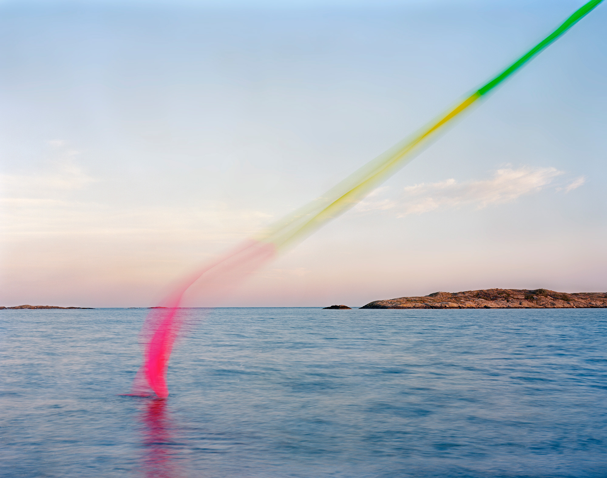 String, cloth, kite and cup #01 2014 C-print, analog 2/18