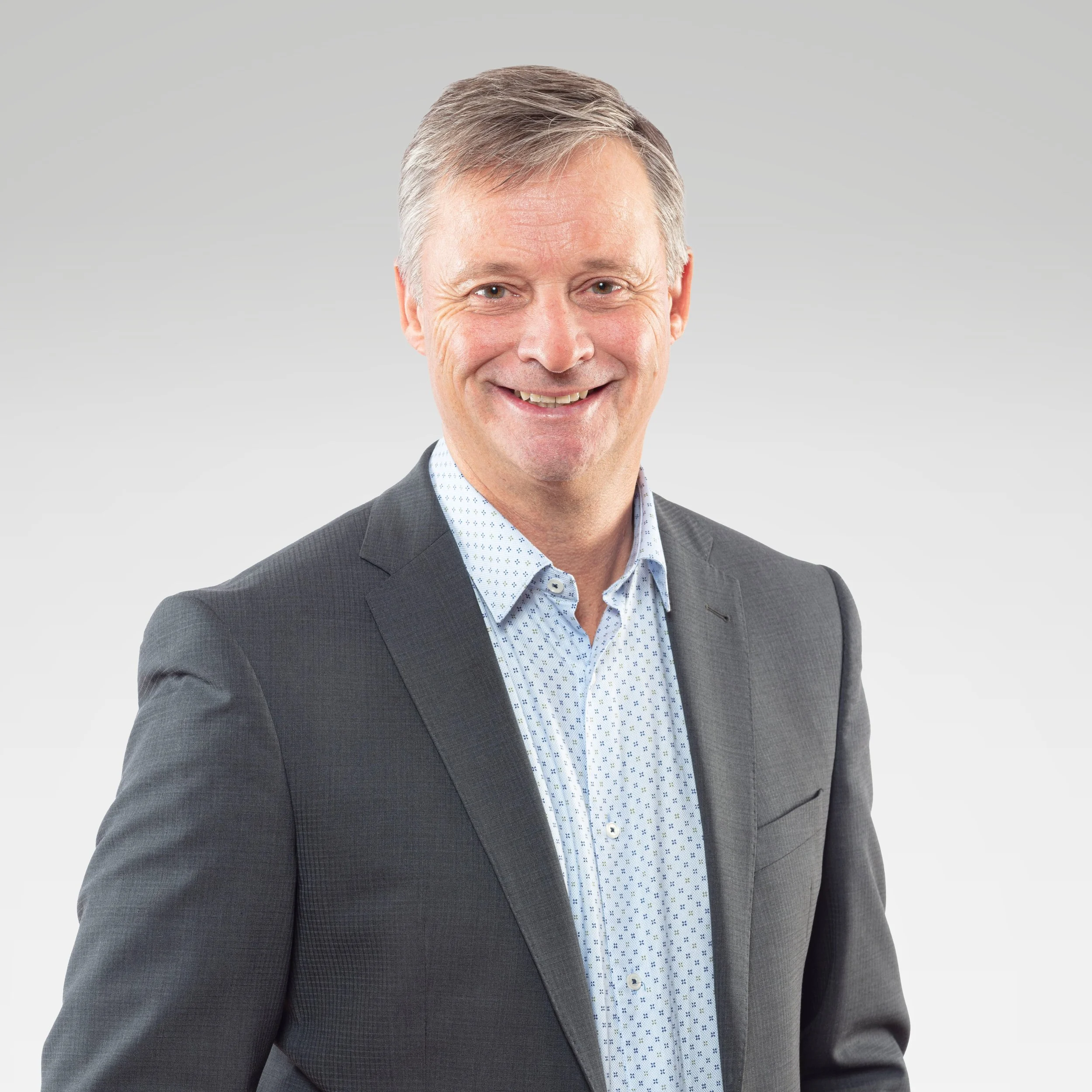   Louis Julien, CPA   Associé  