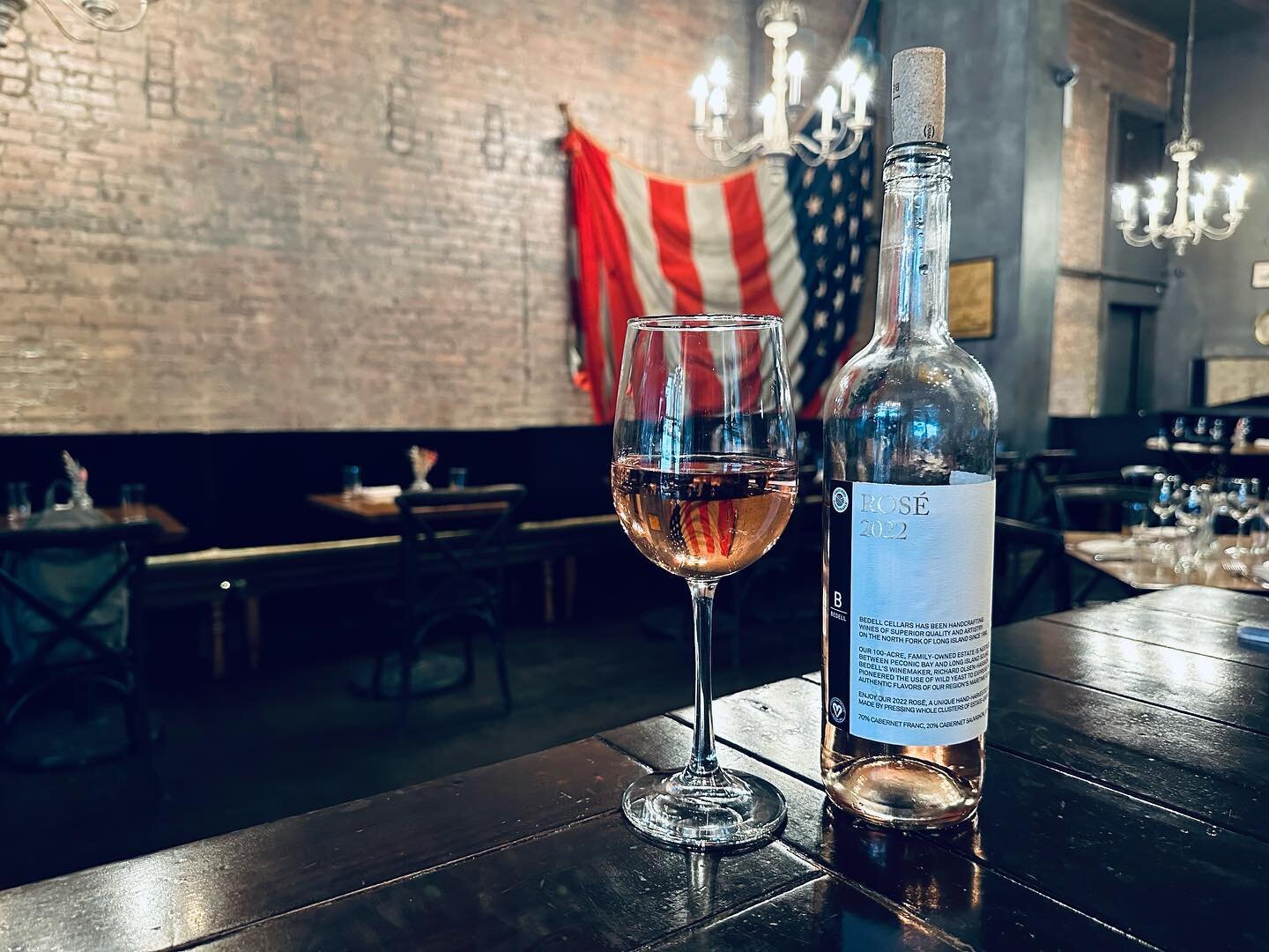 Ros&eacute;, @bedellcellars '21 - Wine Spotlight.

Indulge in the synchrony of this ros&eacute; and our Farm Raised Chicken.

The wine's fruity essence complements our chicken's flavors, resulting in a great dining experience.