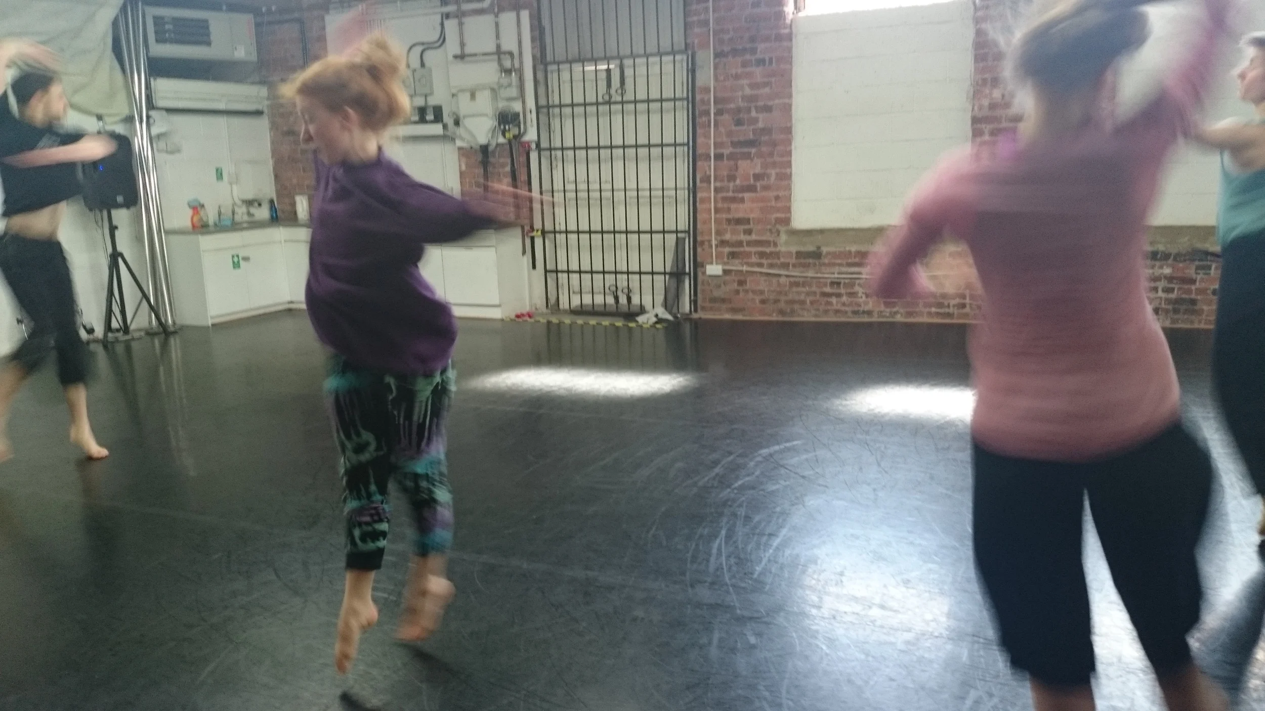 This is me in action!! Wowzers! I look like I have a kind of weird body shape but it gives you the feeling of MOVEMENT, right?