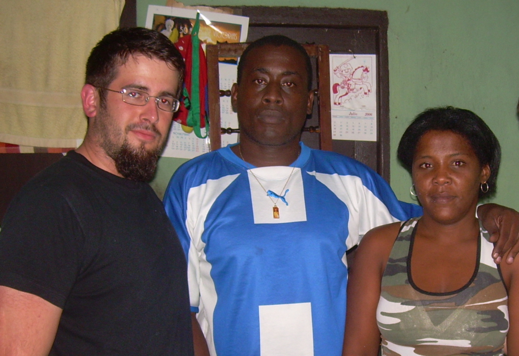 Nick Jiménez, Antúnez and Antúnez’ wife Iris Pérez Aguilera (who founded Cuba’s Rosa Parks Feminist Movement for Civil Rights) in Havana in 2008
