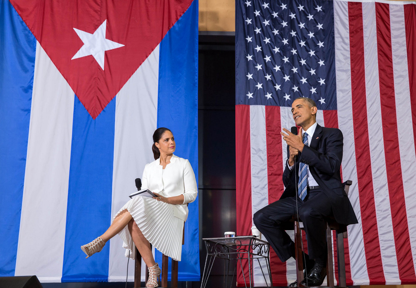 Barack Obama and Soledad O'Brien during a Q&A session on entrepreneurship in Havana (Photo: IIP Photo Archive )