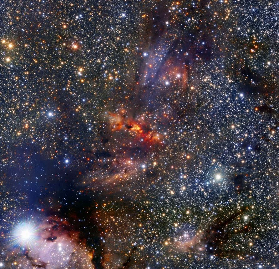 Night sky photo from Internet. Photographer unknown.