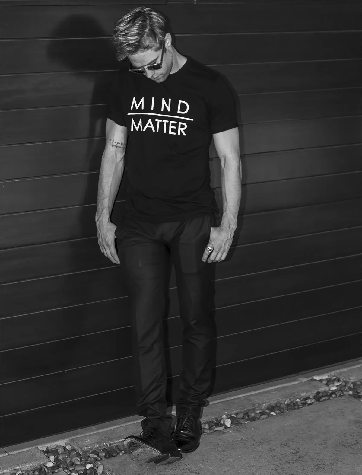 shaun_shot-crop_b&w_01.jpg