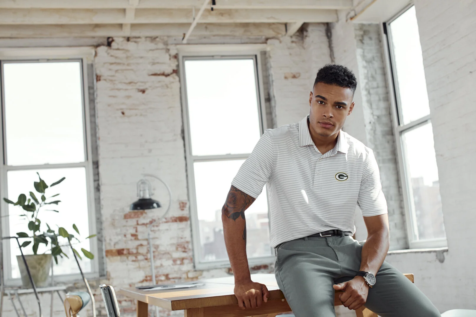 19_CPDigital_NFL_BrookPifer_Day4_July26_Shot6_SingleMan_VineyardVines_WinsteadPolo-09998_2356FC_C_ADOBERGB.jpg