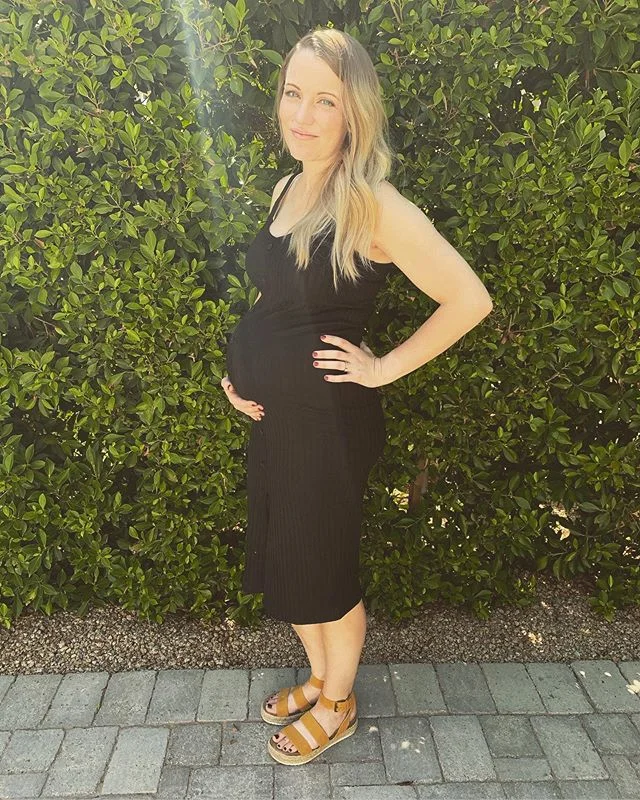 @malloryndolo straight shining and our son just chillin in utero 🙌🏿🙌🏿😍😍